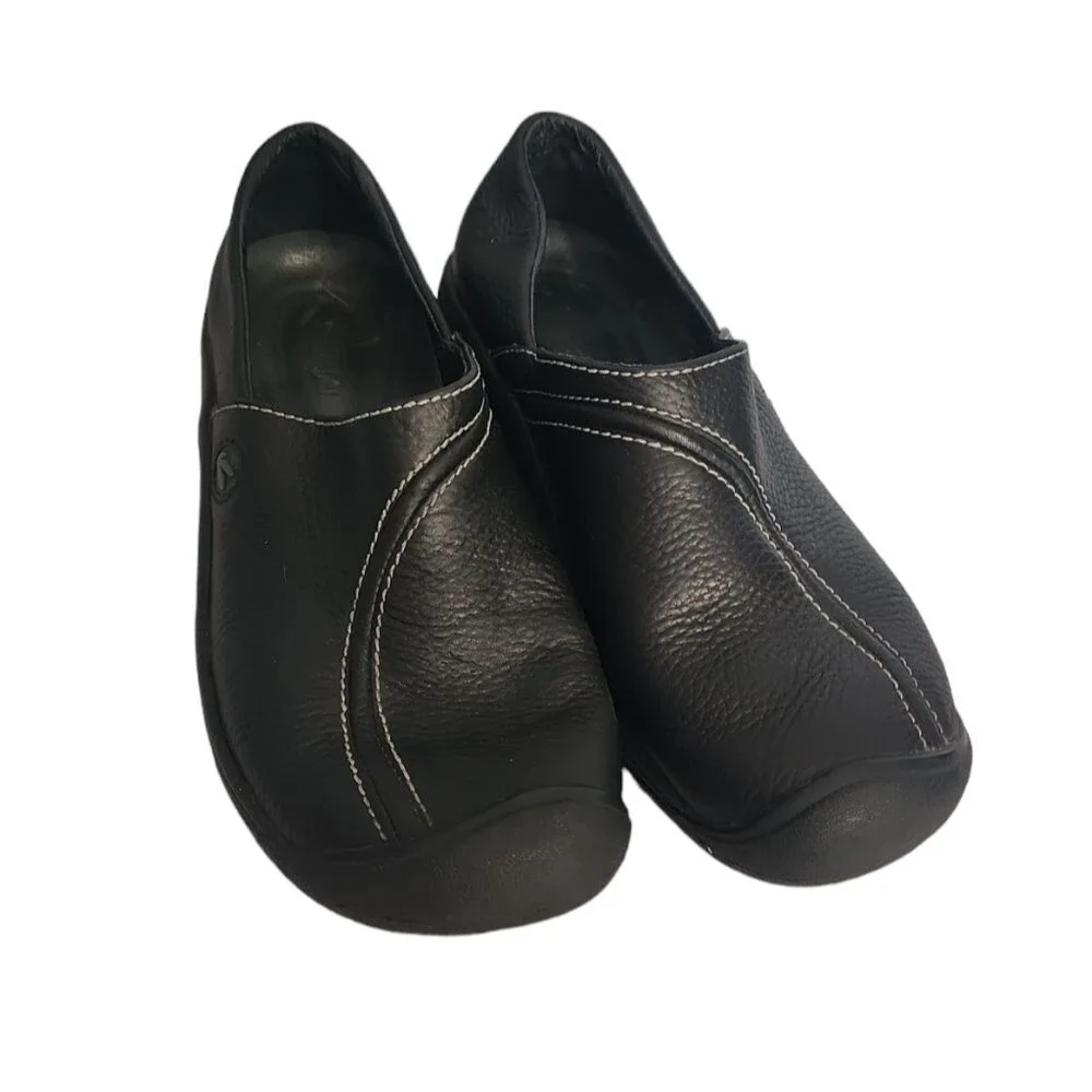Keen Black Pebbled Leather Slip On Shoes Clogs Rubber Sole Stitching 7